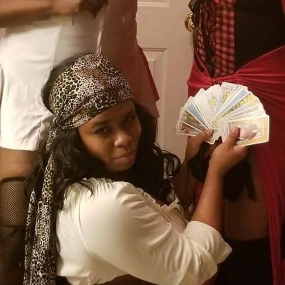 Meet your Posher, Shameka - Picture 1 of 1